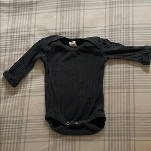Kate Quinn 0-3M organic cotton bodysuit
